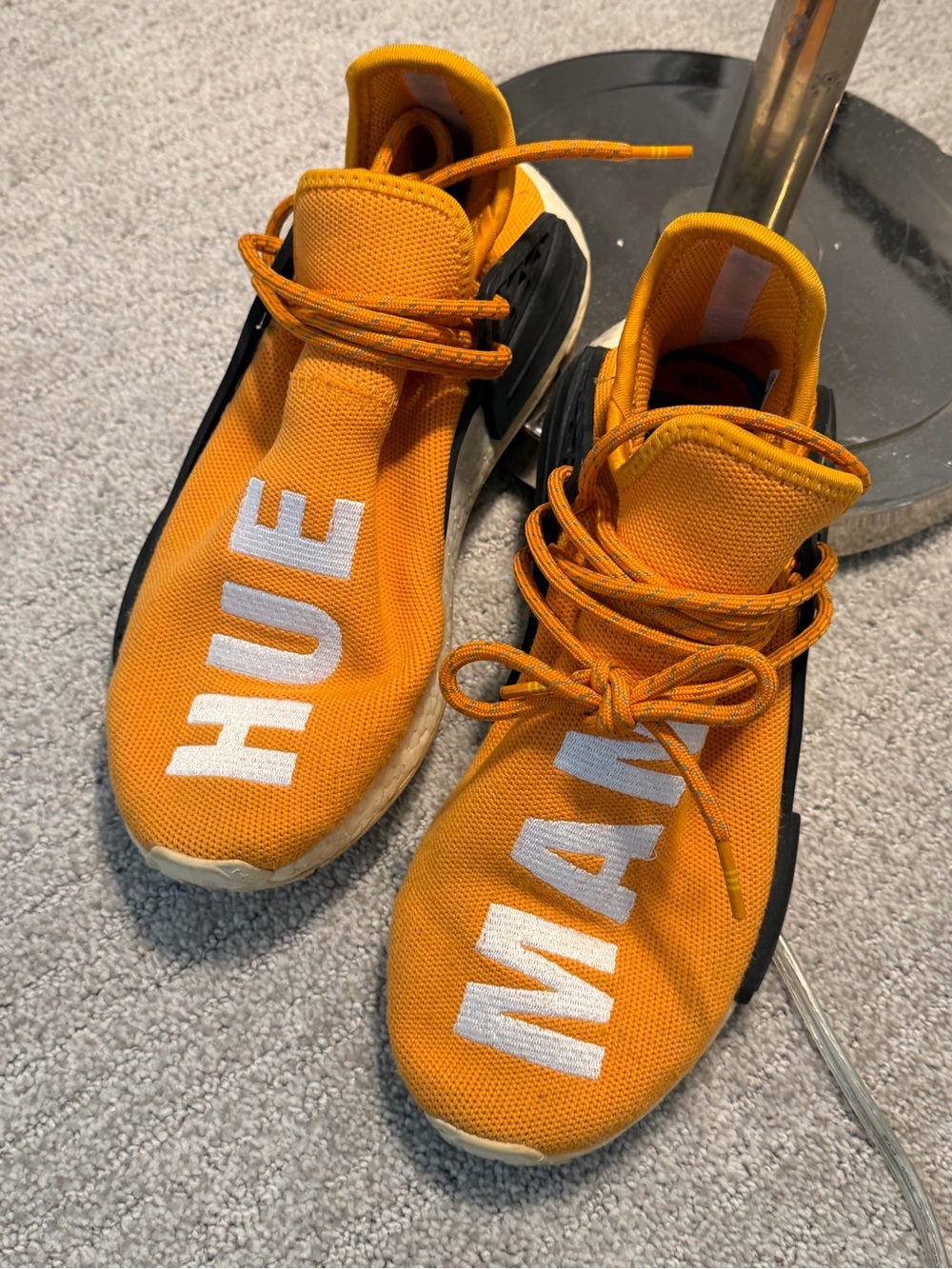 adidas NMD R1 Pharrell Williams HU Hue Man Tangerine men’s sz 7